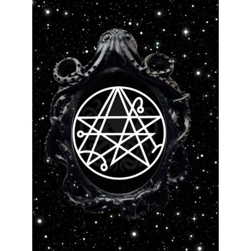 Cthulhu Pin Necronomicon Symbol H.P. Lovecraft Accessory